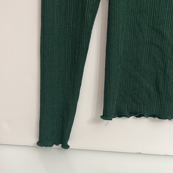 Dark green tight fit turtleneck long sleeve - Picture 4 of 5